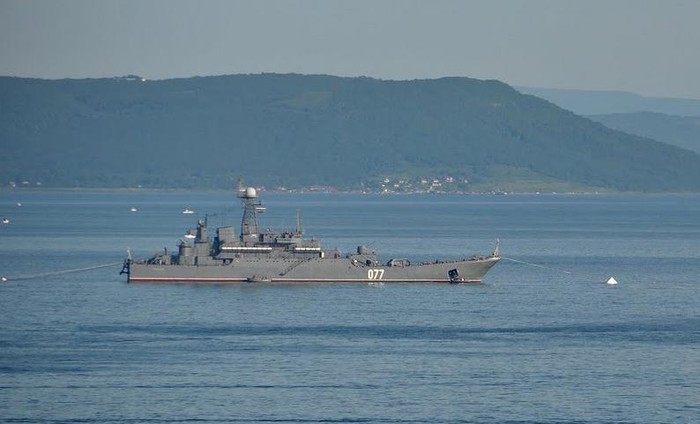 Tàu đổ bộ Peresvet, Hải quân Nga